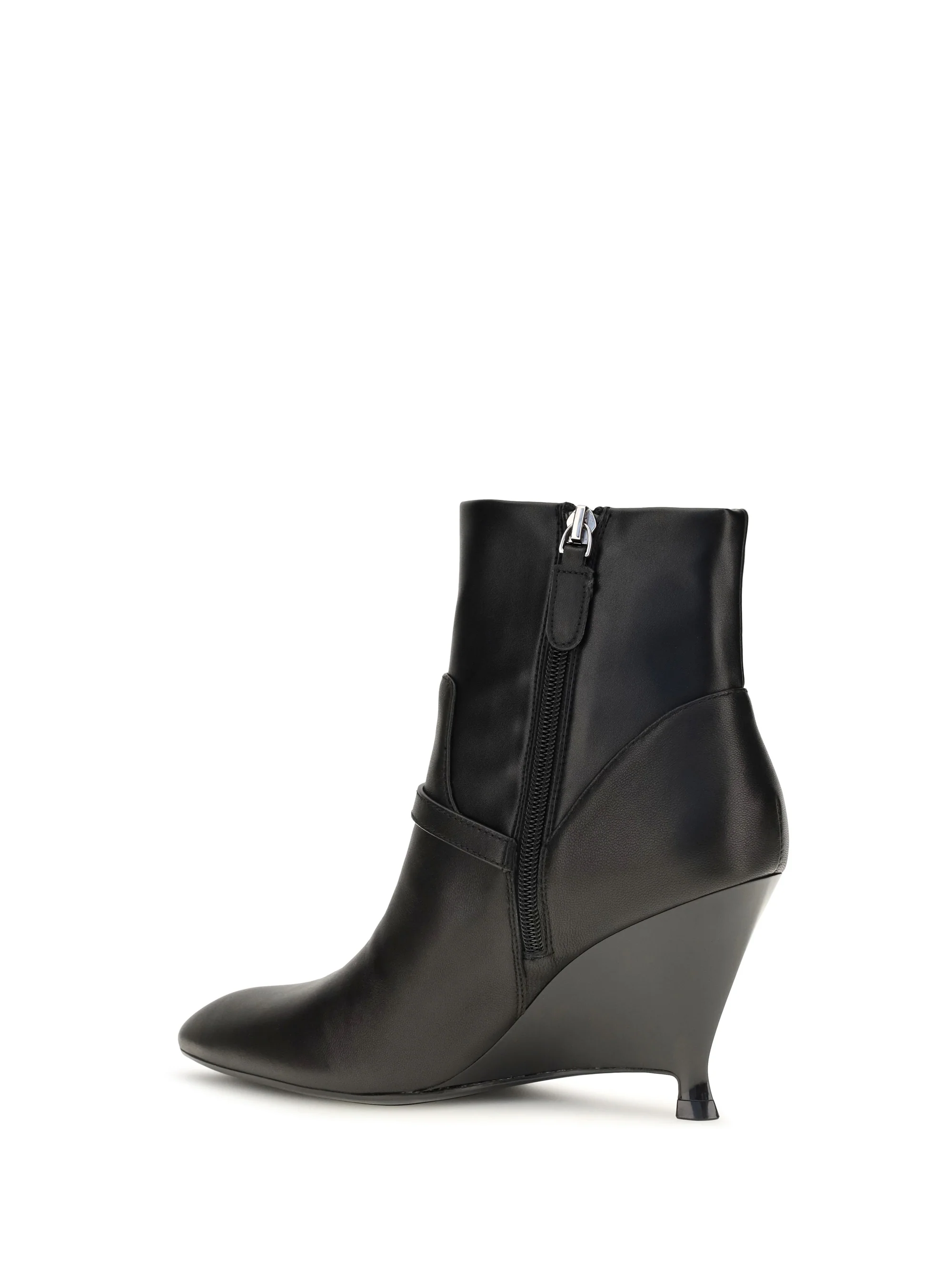 gwen leather ankle boots