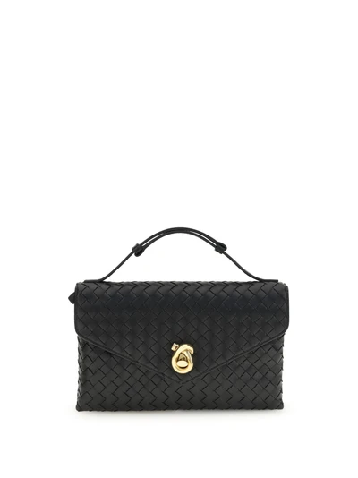 knot lock shoulder bag