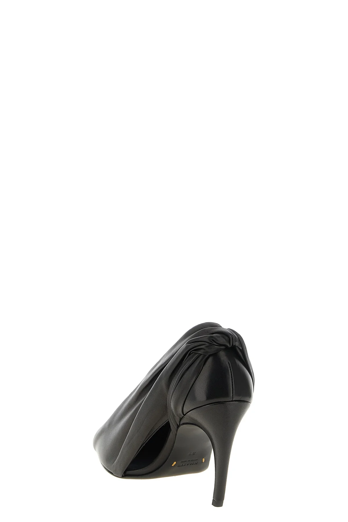 the khaite eve pumps redefine the codes of contemporary elegance through a scu