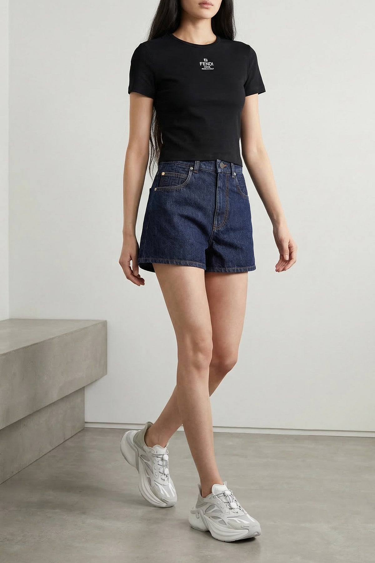 FENDI L fendi ribbed cotton cropped t-shirt