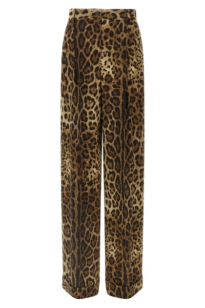 dolcegabbanas loose trousers redefine the codes of sartorial elegance through