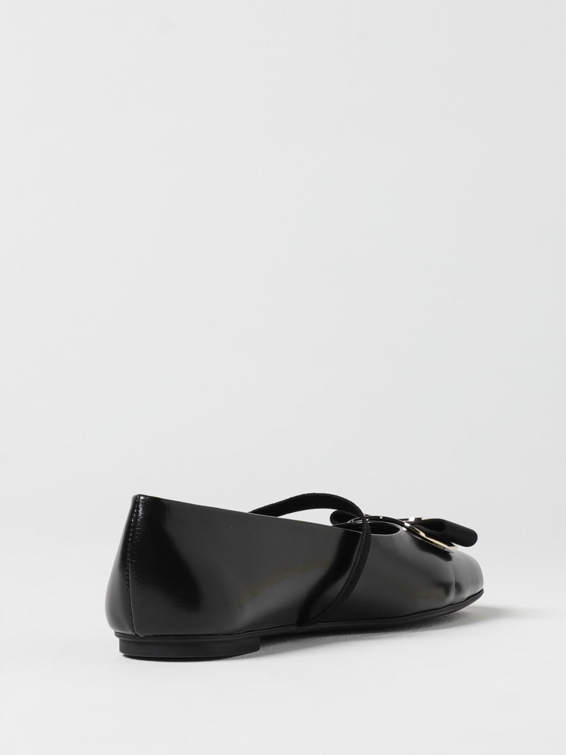 woman's ballet flat