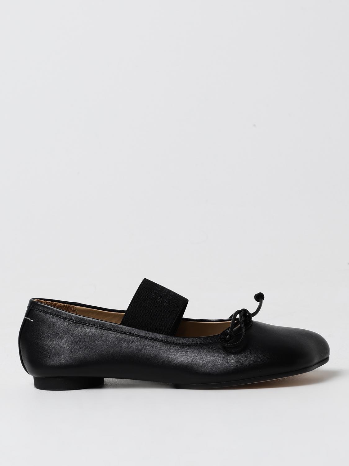 woman's ballet flat