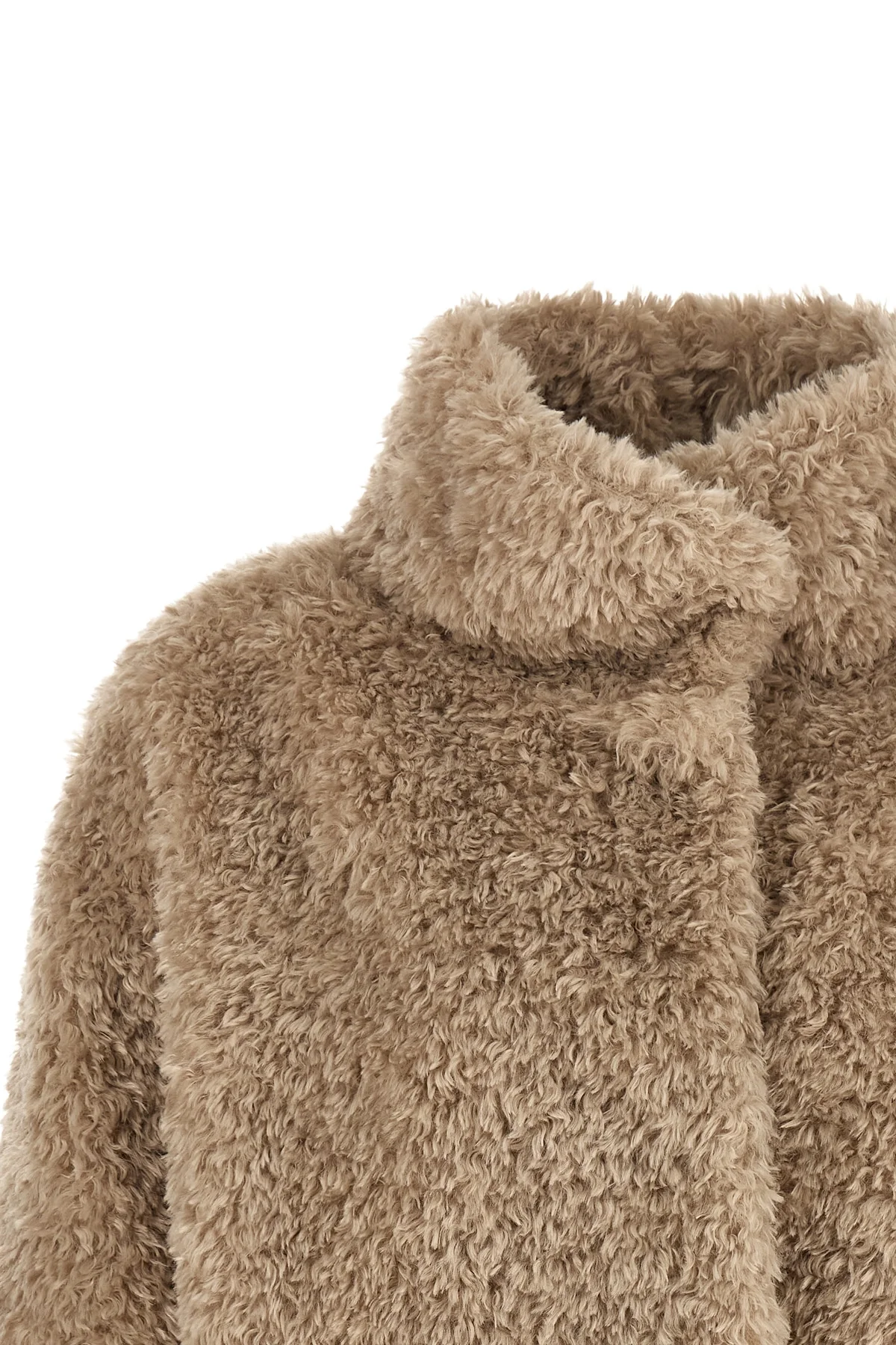 the herno short coat defines a boxy silhouette through a rigorous sartorial cons