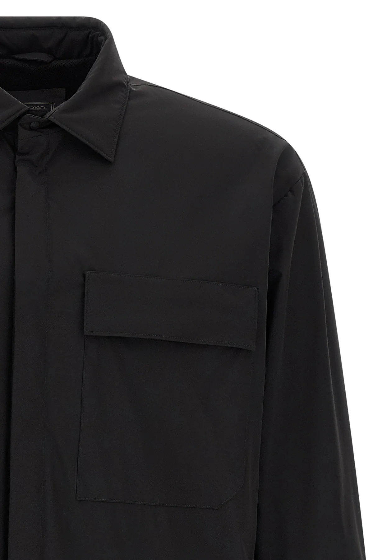 functional overshirt in technical windproof and rainproof fabric