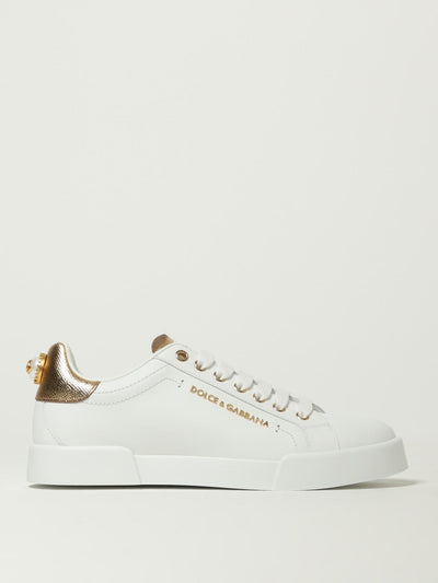 womans sneakers
