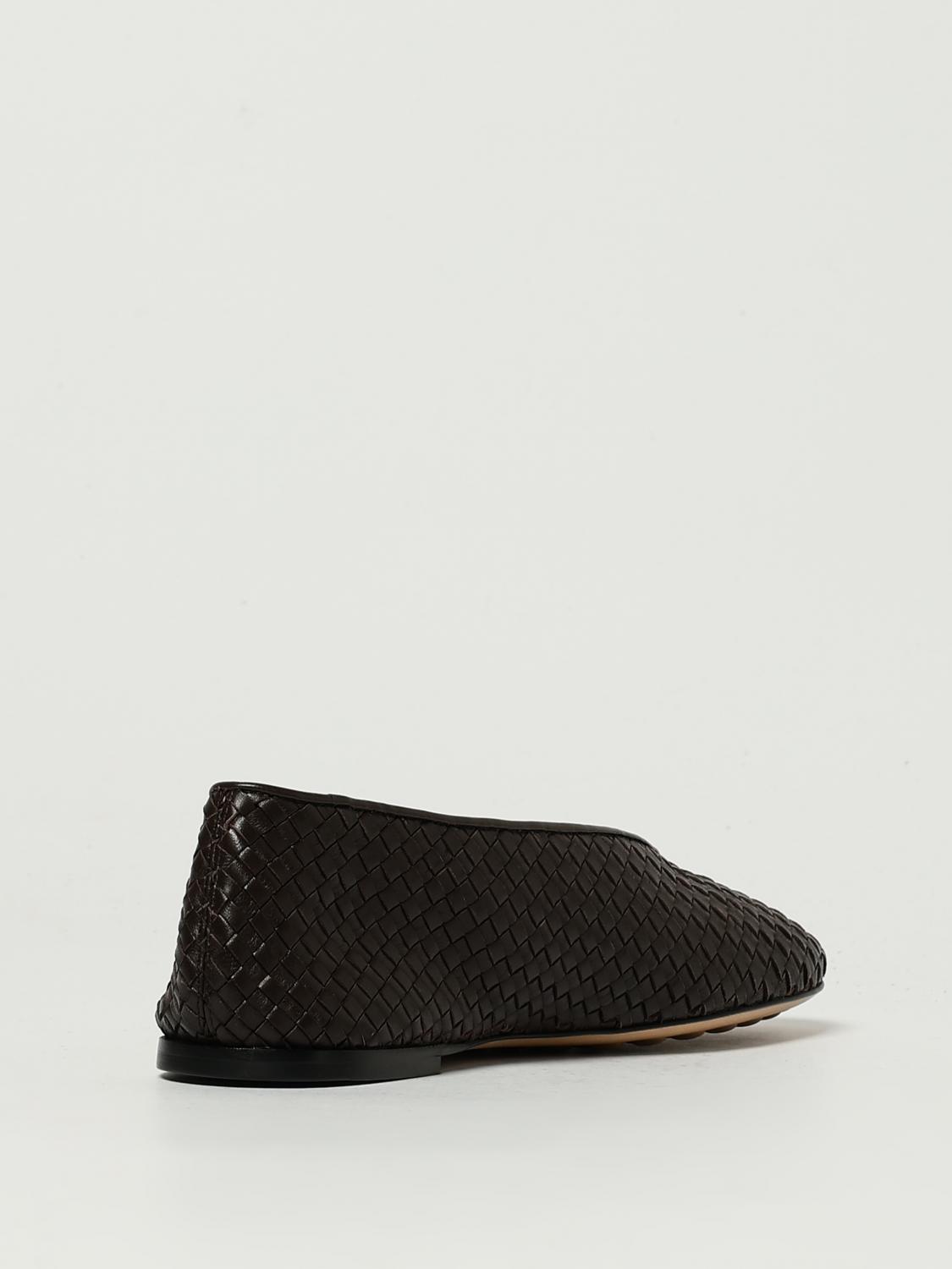 woman's ballet flat