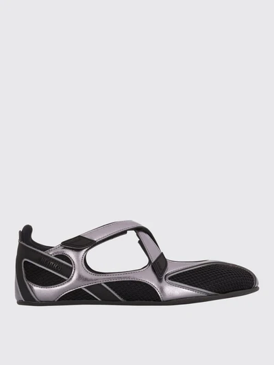 womans ballet flat