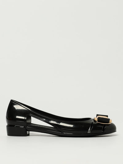 womans ballet flat