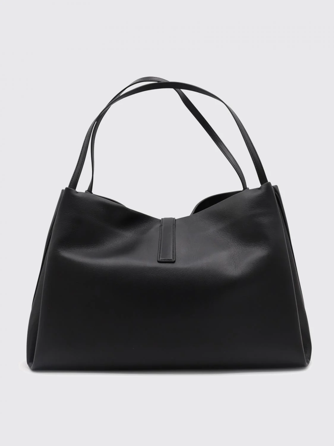 woman's shoulder bag