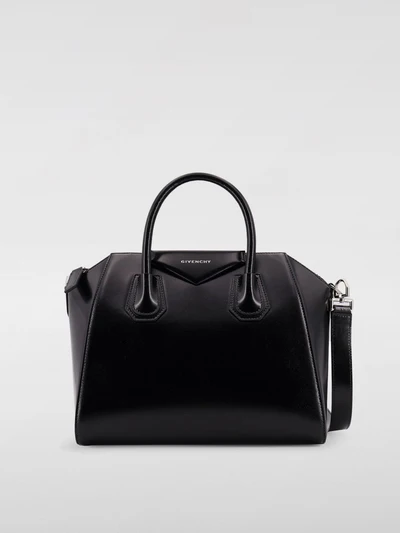 womans handbag