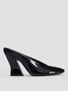 woman's heeled sandal