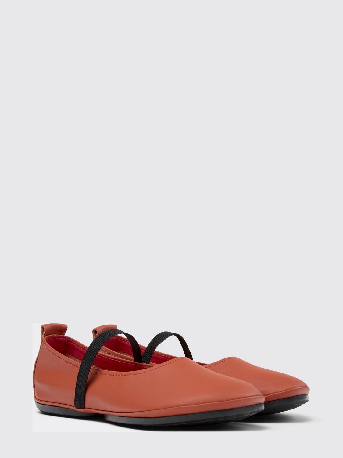 woman's ballet flat