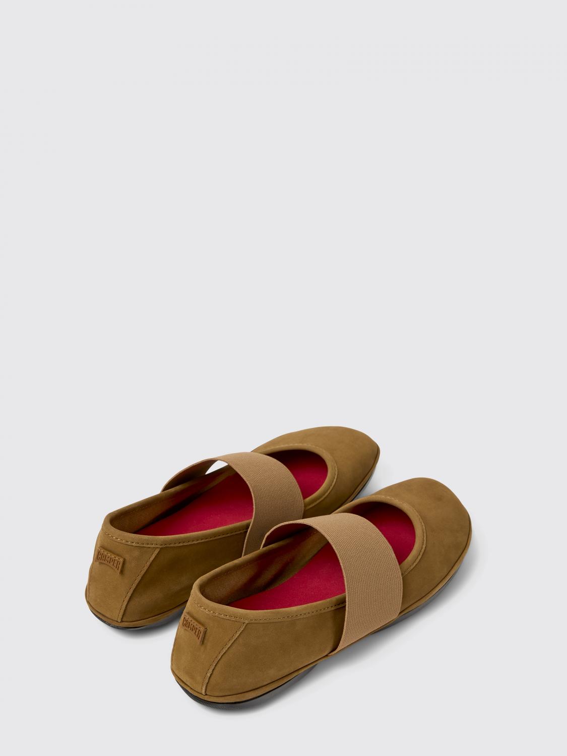 woman's ballet flat