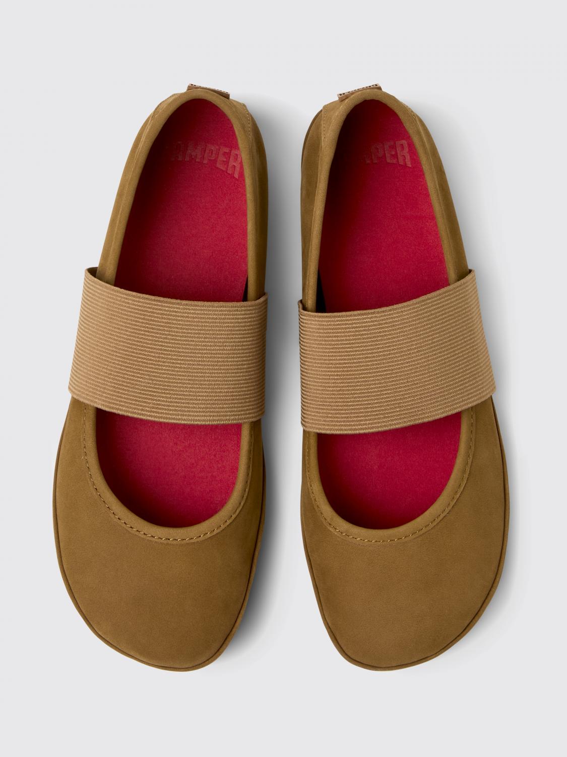 woman's ballet flat