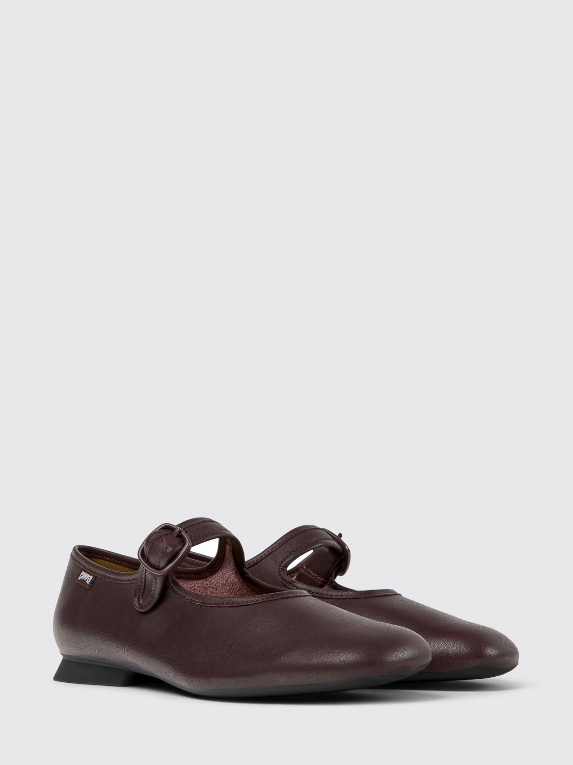 woman's ballet flat