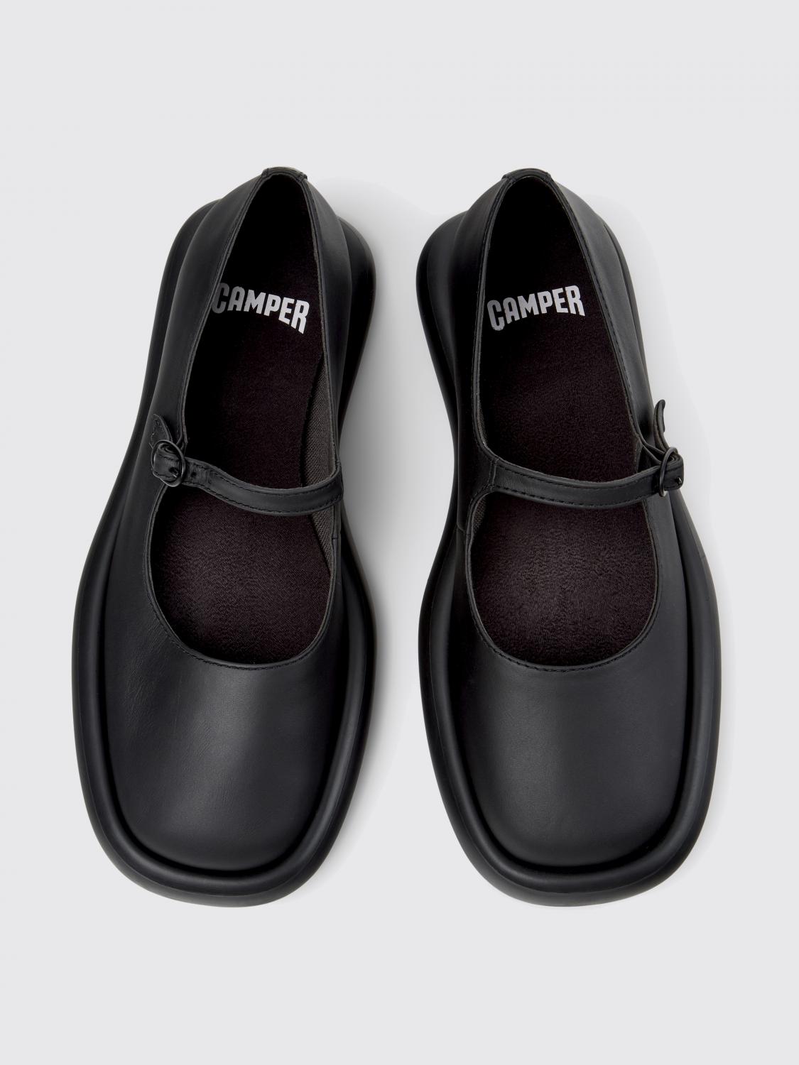 woman's ballet flat