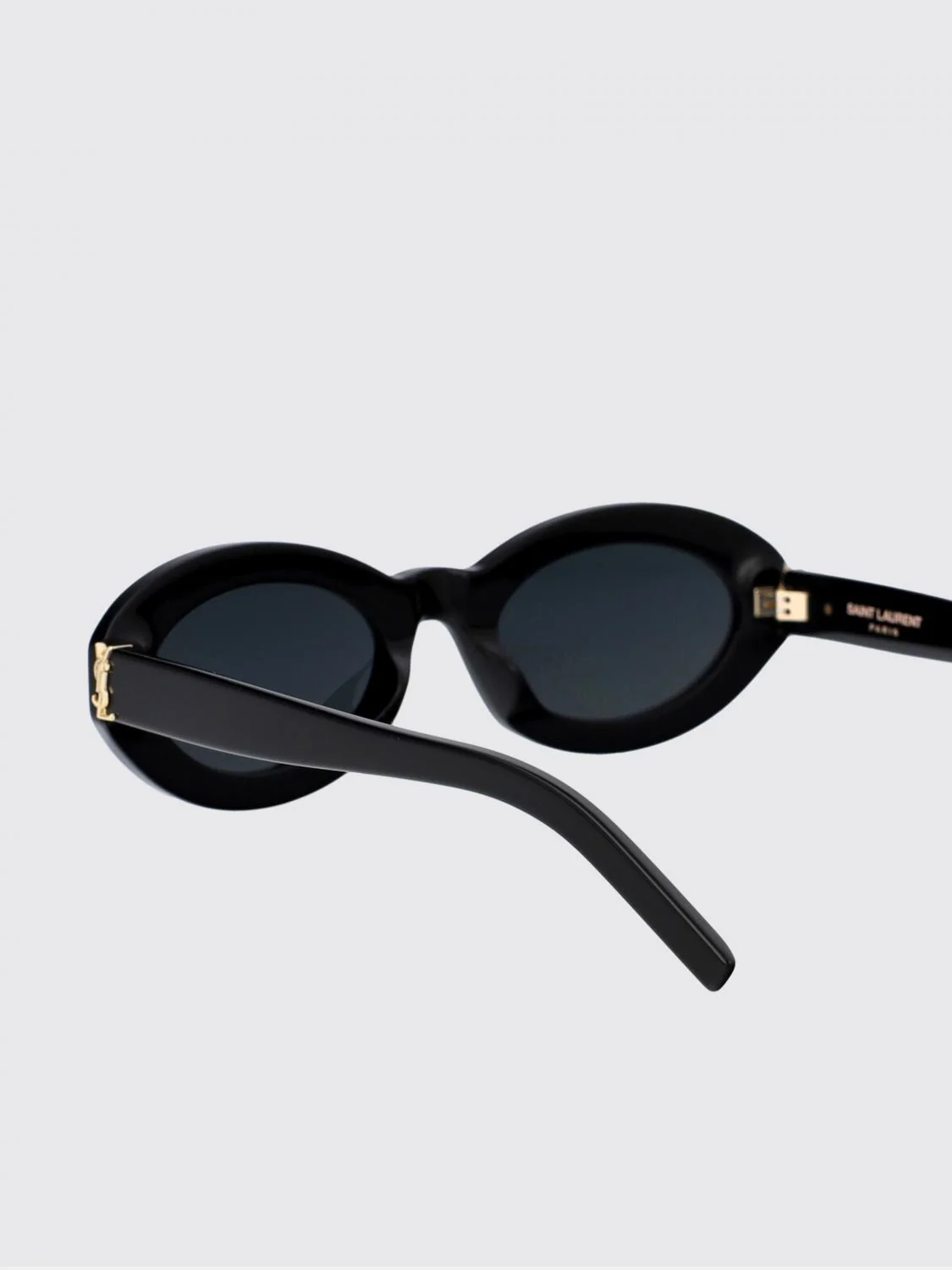 woman's sunglasses