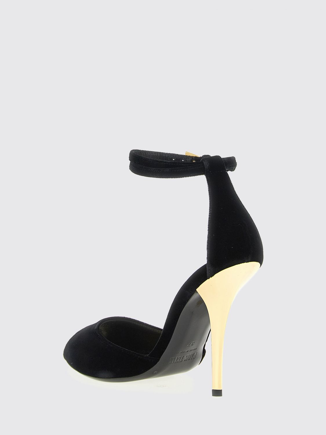 woman's heeled sandal