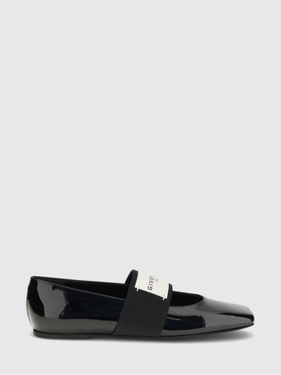 womans ballet flat