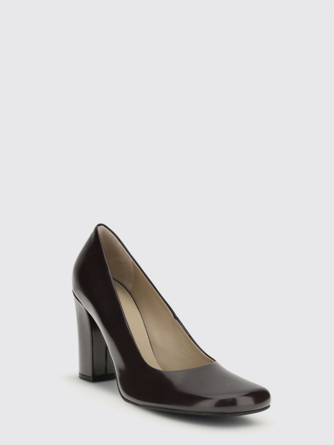 woman's pump