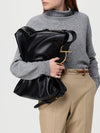 woman's shoulder bag