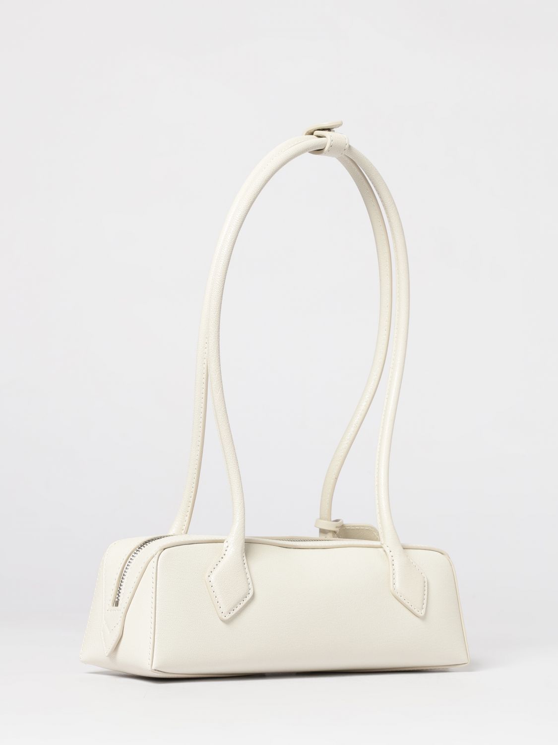 woman's shoulder bag