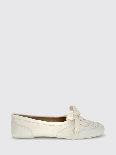 womans ballet flat