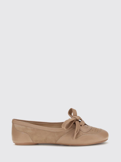 womans ballet flat