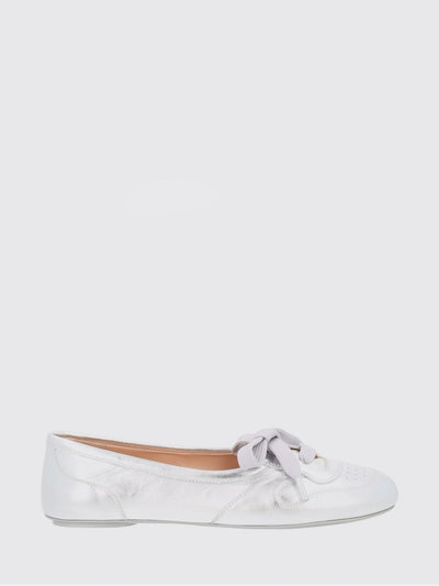 womans ballet flat