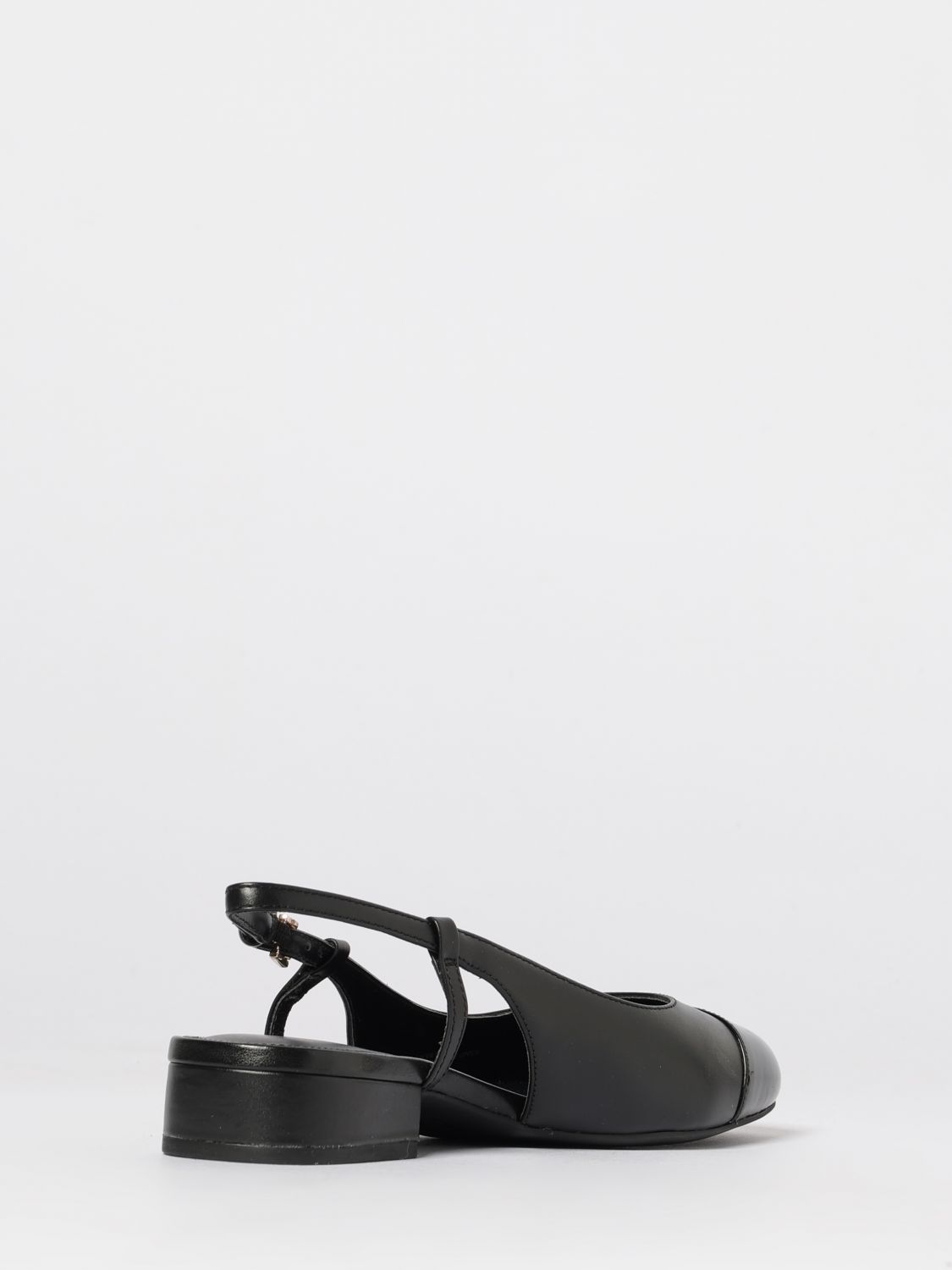 woman's ballet flat