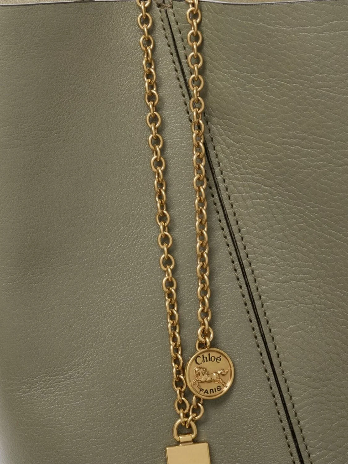 woman's shoulder bag chloé