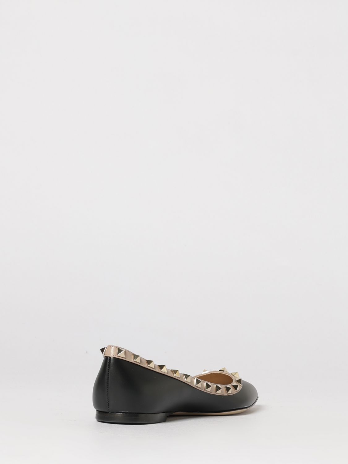 woman's ballet flat