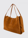 woman's shoulder bag