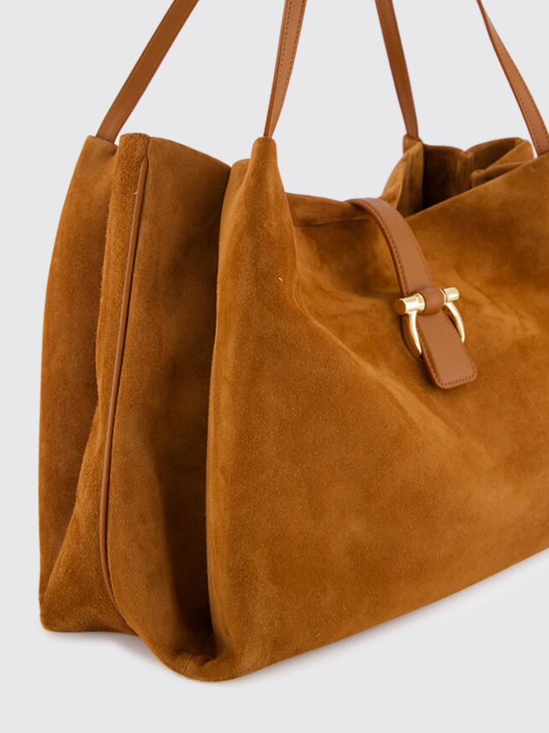 woman's shoulder bag