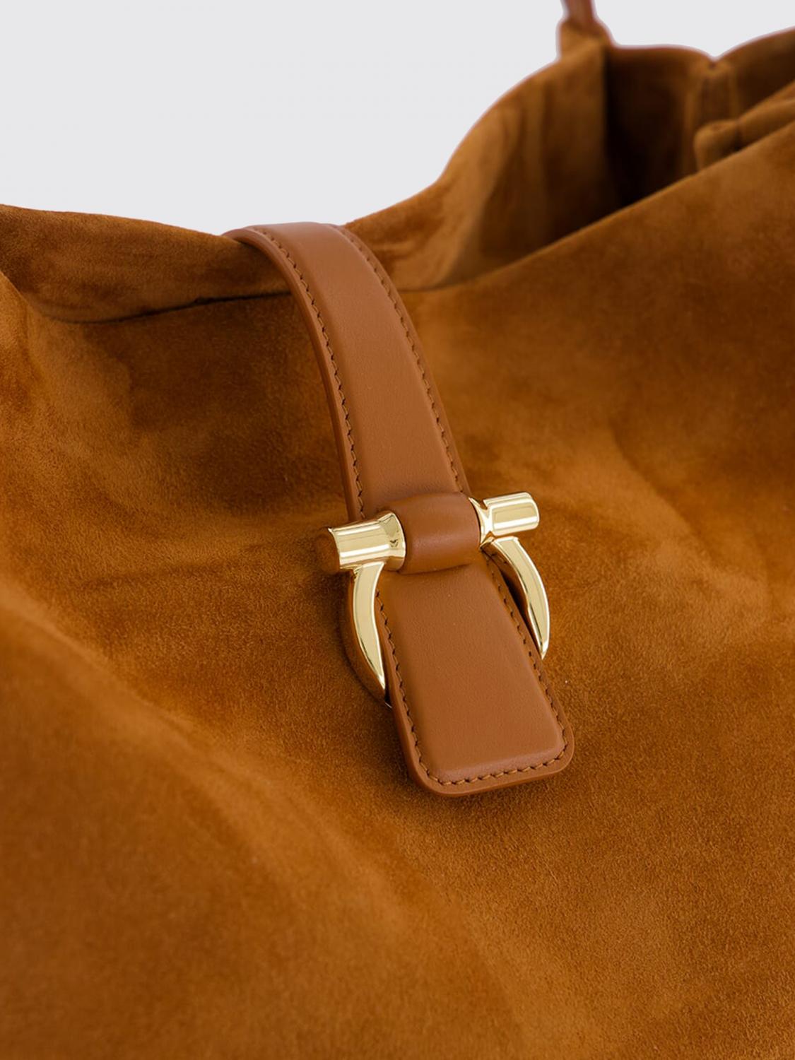 woman's shoulder bag