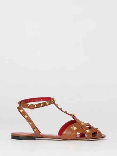 womans heeled sandal