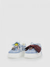 woman's sneakers
