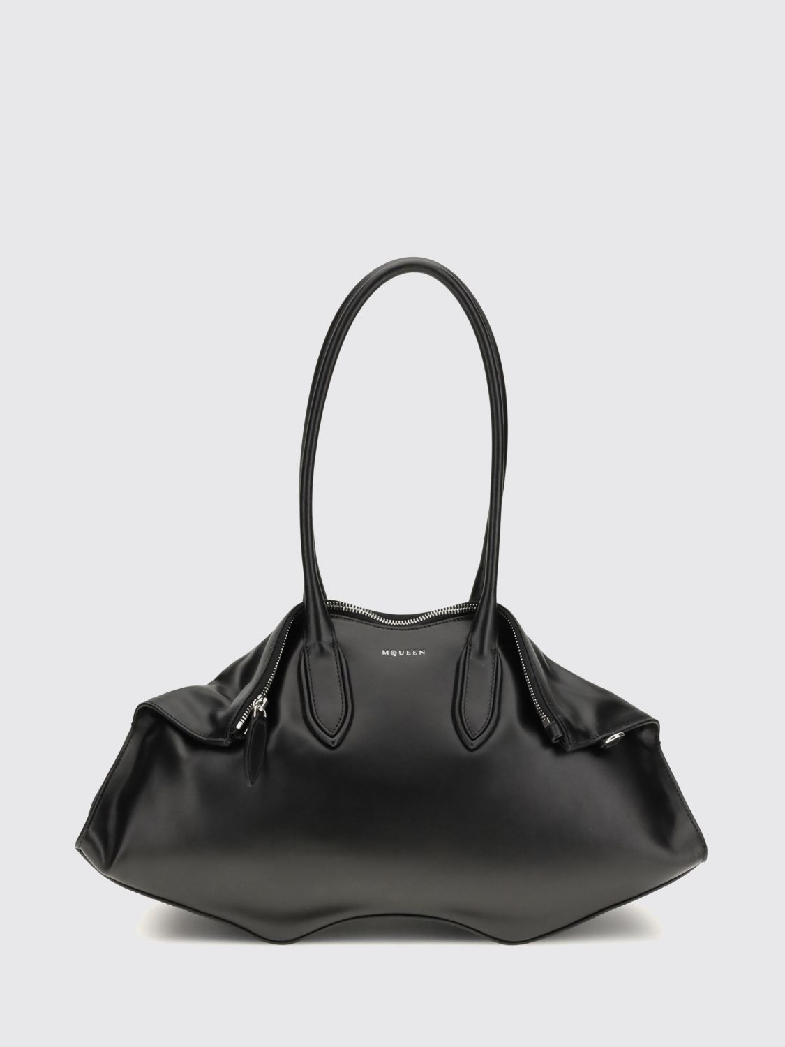 woman's shoulder bag