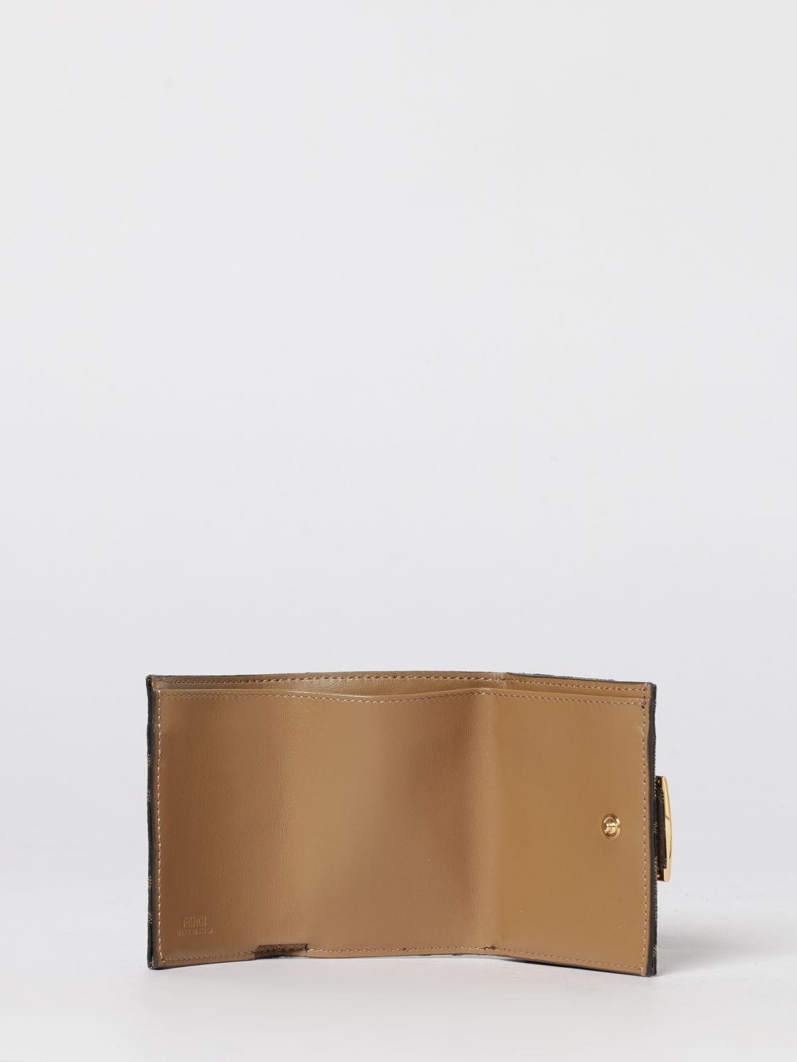 woman's wallet