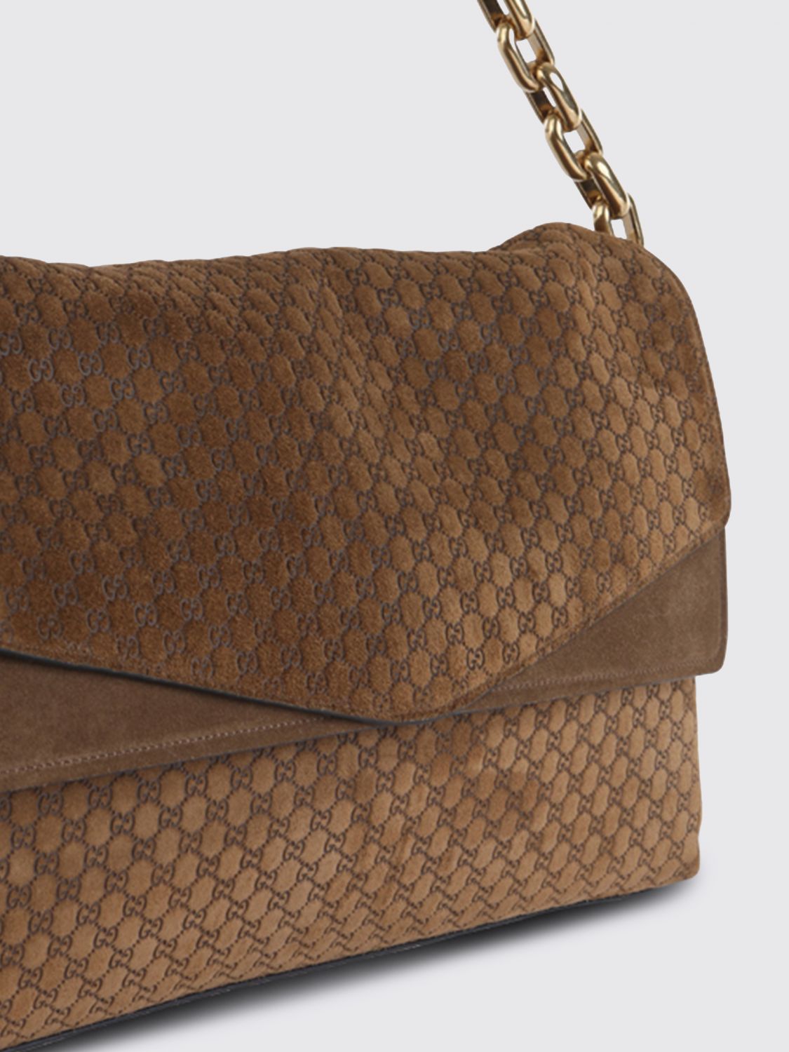 woman's shoulder bag