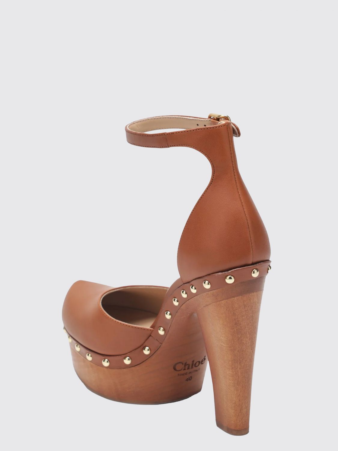 woman's pump chloé