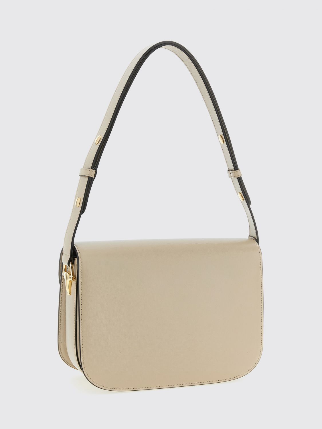 woman's shoulder bag