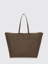 woman's tote bag