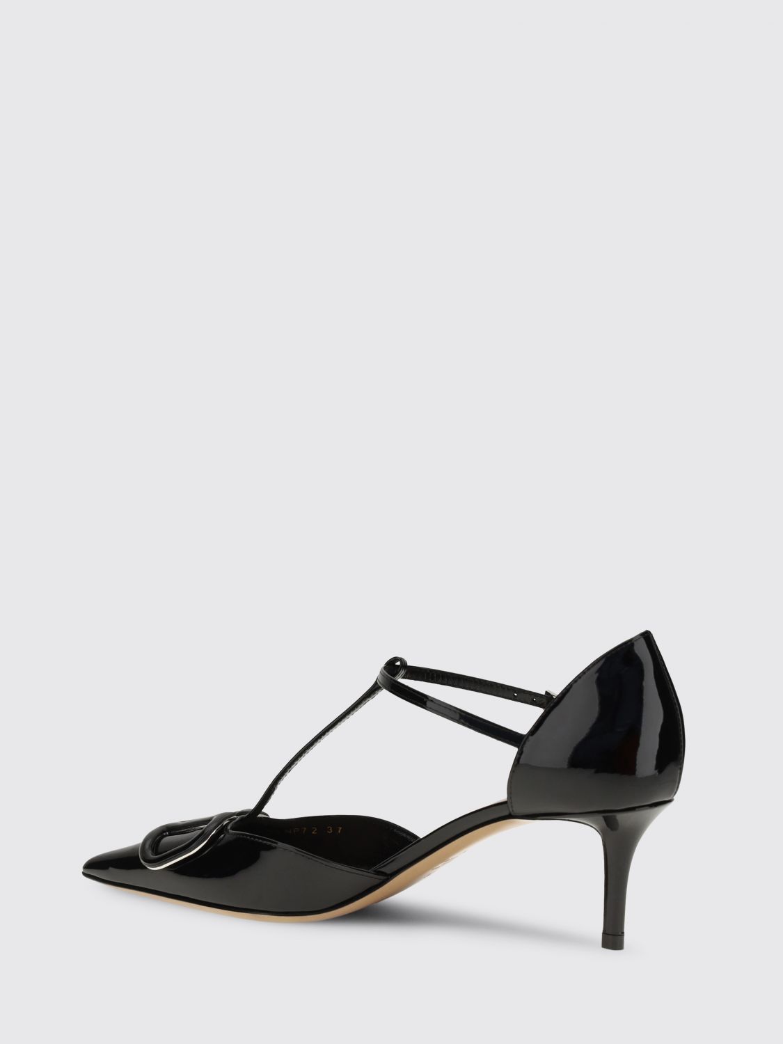woman's pump