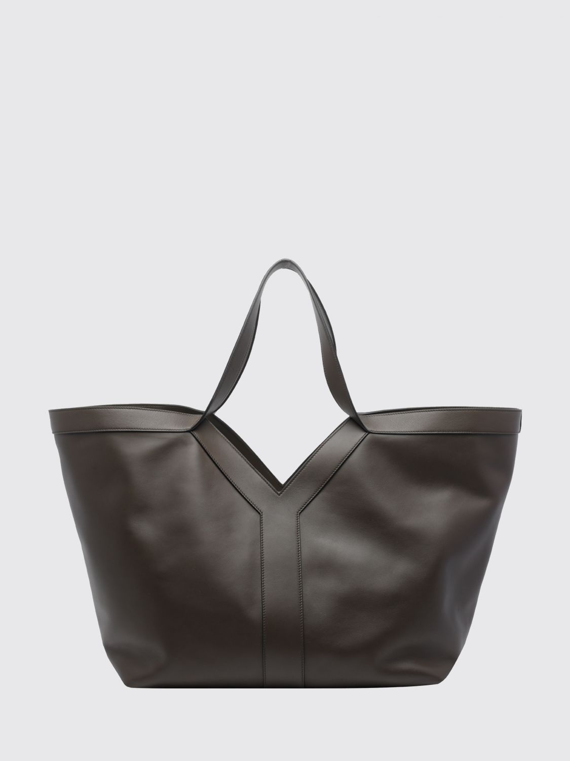 woman's tote bag