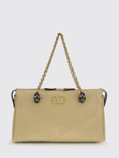 womans shoulder bag