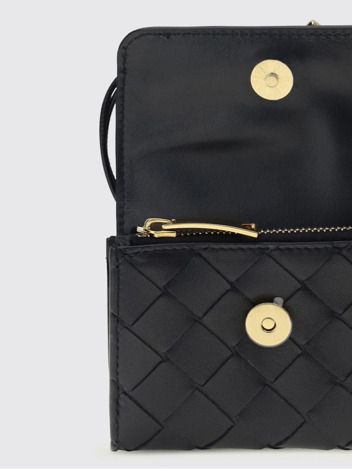 woman's wallet
