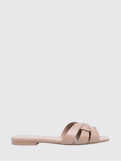 womans heeled sandal