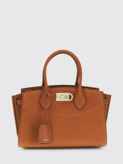 womans handbag